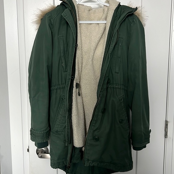 GAP Green Sherpa Jacket Size S - Picture 1 of 2